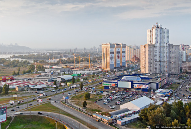 комплексы-близнецы Корона Киев