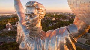 Родина-мать (Батьківщина-мати) — монументальная скульптура в Киеве на правом берегу Днепра.