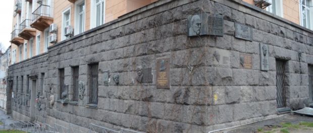 Дом Ролит ул. Богдана Хмельницкого, 68