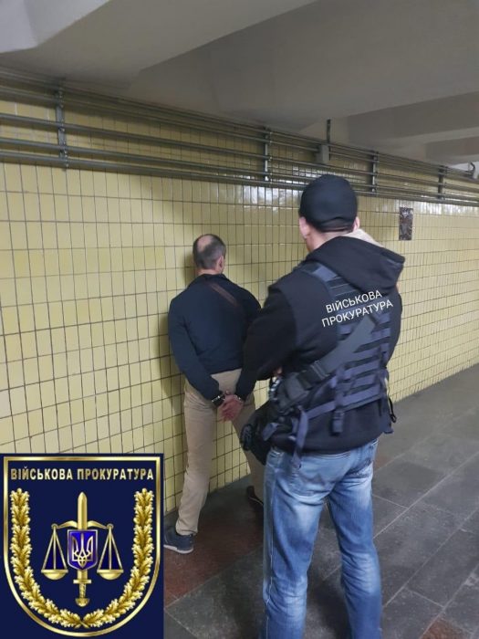 В столице на взятке в $50 тысяч задержали троих офицеров полиции