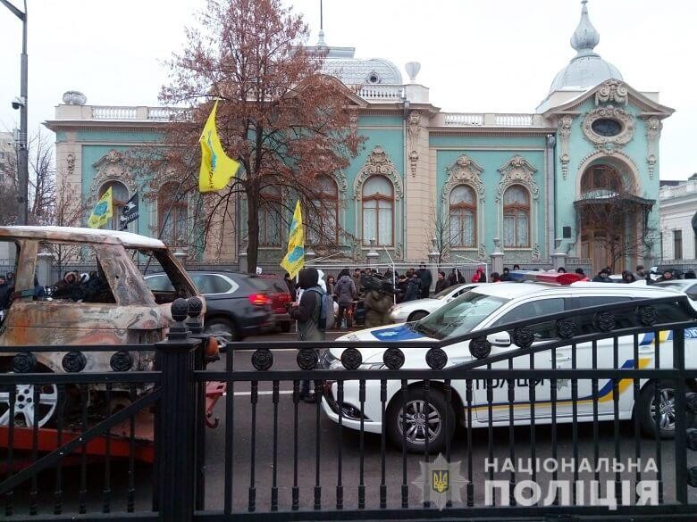 Правительственный квартал взяли под усиленную охрану