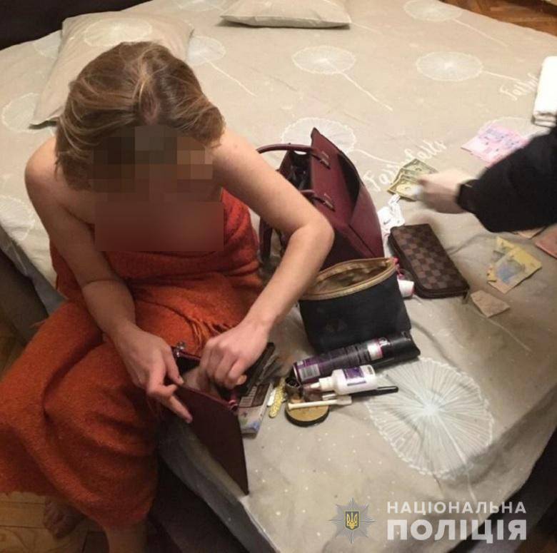 Киевские оперативники разоблачили деятельность борделей в центре столицы