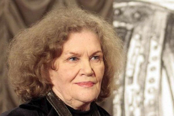 Костенко Лина