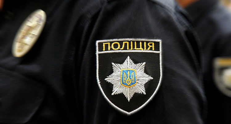 На Подоле задержали подозреваемого в разбойном нападении на подростка