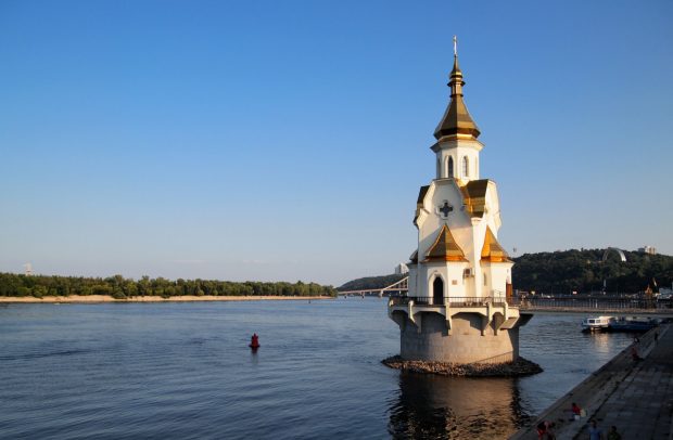 Храм на воде, Киев
