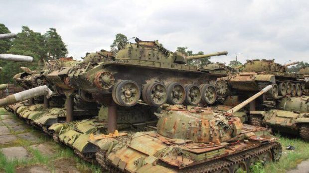 Кладбище военной техники, Киев