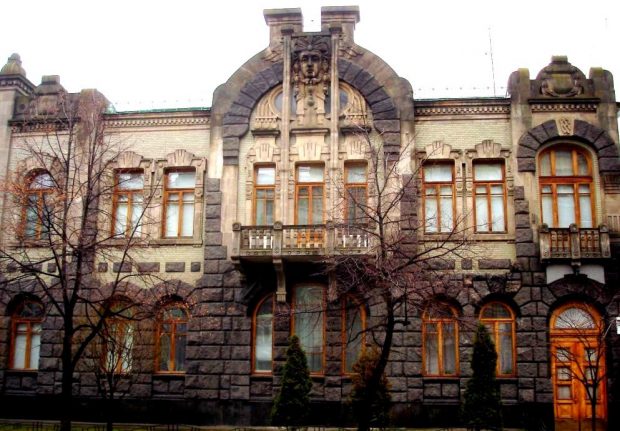 Дом Плачущей Вдовы, Киев