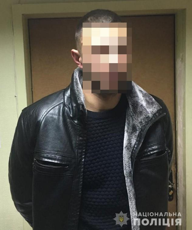 В Киеве разоблачили мошенника, который обманывал пенсионеров