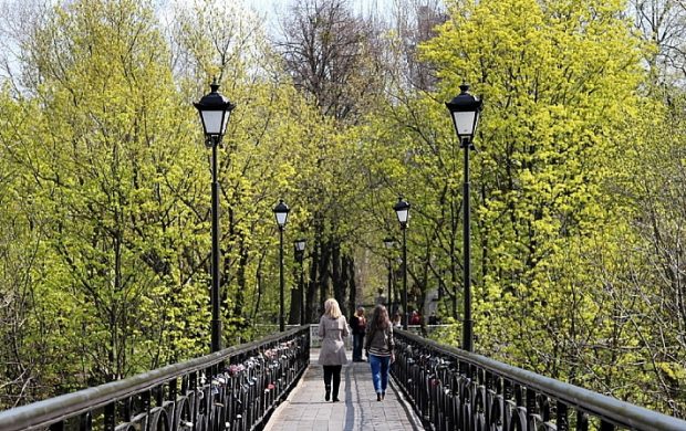 Мост Влюбленных, Киев