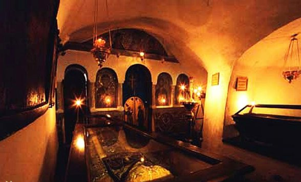 Пещеры Киево-Печерской Лавры