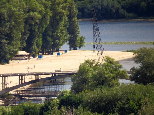Долобецкий остров, Киев