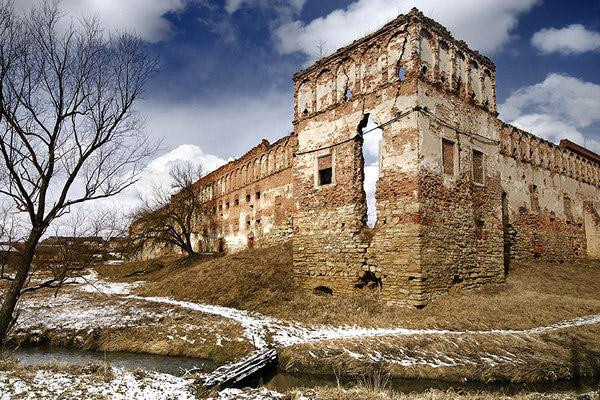 Замок Острожских