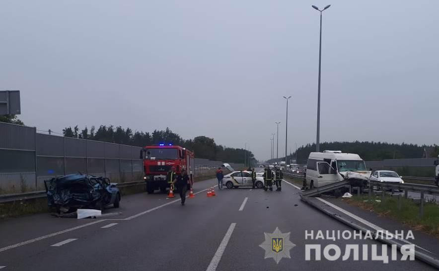 На Киевщине за сутки в результате ДТП погибли четыре человека