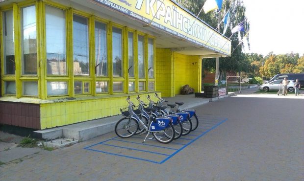 В Киеве на Виноградаре открыли станцию проката велосипедов Nextbike