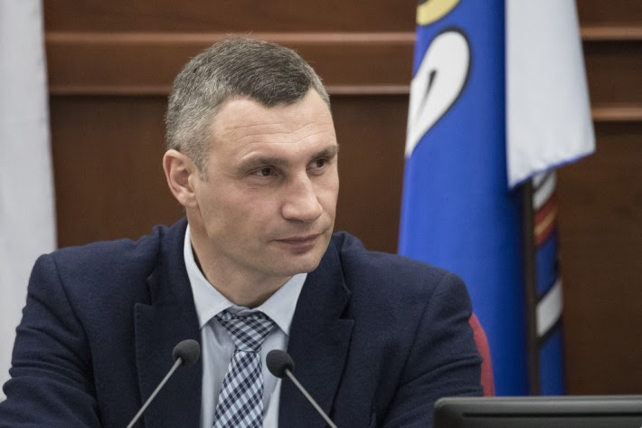 "Депутатов Киевсовета пытаются подкупить, чтобы сорвать следующее заседание", - Кличко