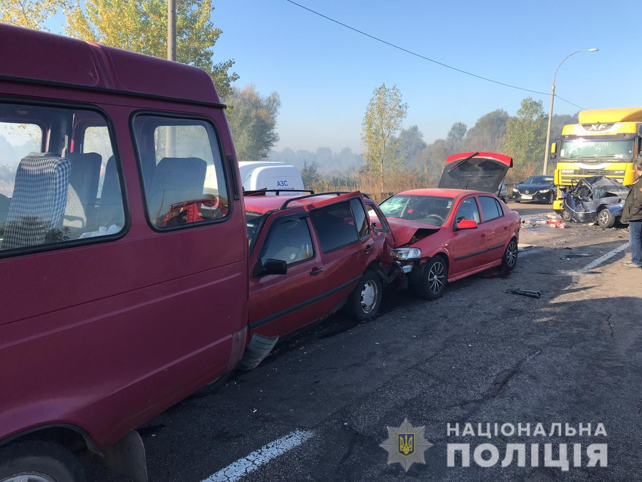 На окружной Броварской дороге в ДТП попали девять авто
