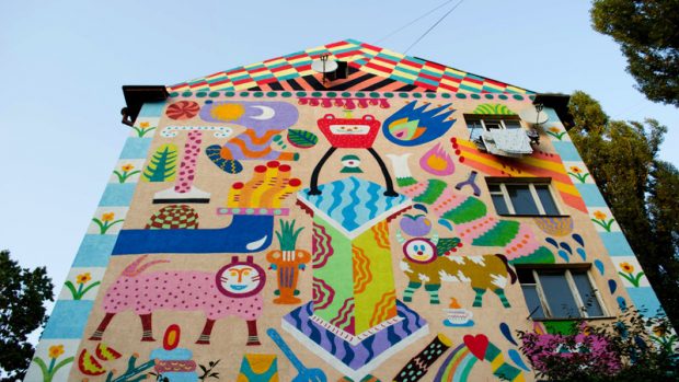 Мурал по мотивам Марии Приймаченко