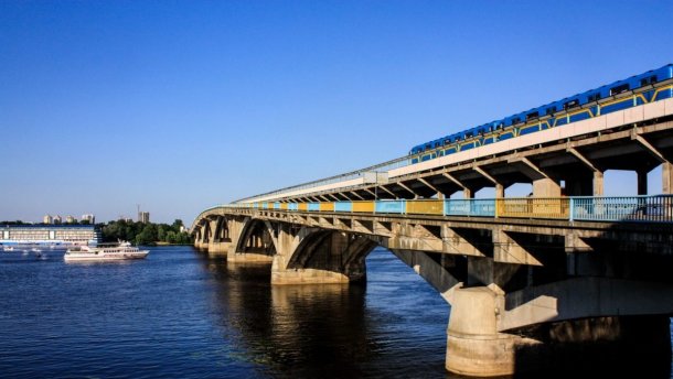 Мост метро Киев