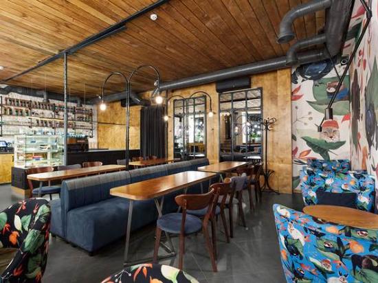 The blue cup coffee shop
