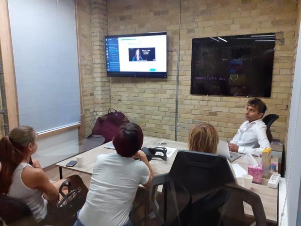 Angliz, школа английского языка в Киеве