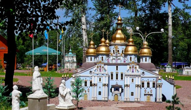 Макет "Михайловского Златоверхого монастыря"