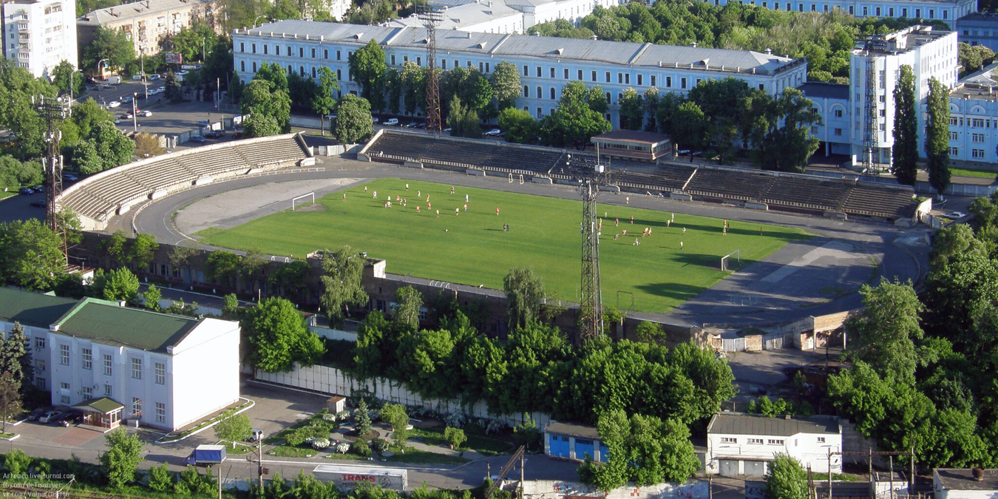 Стадион левый берег киев