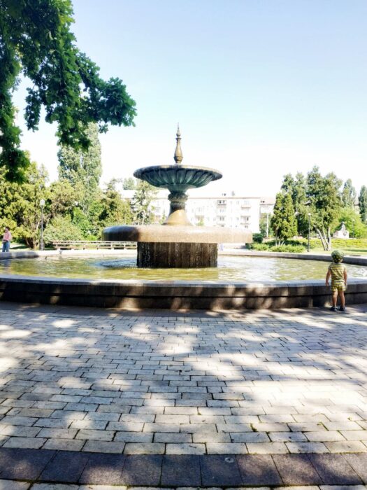 Фонтан в парке Рыльского Киев