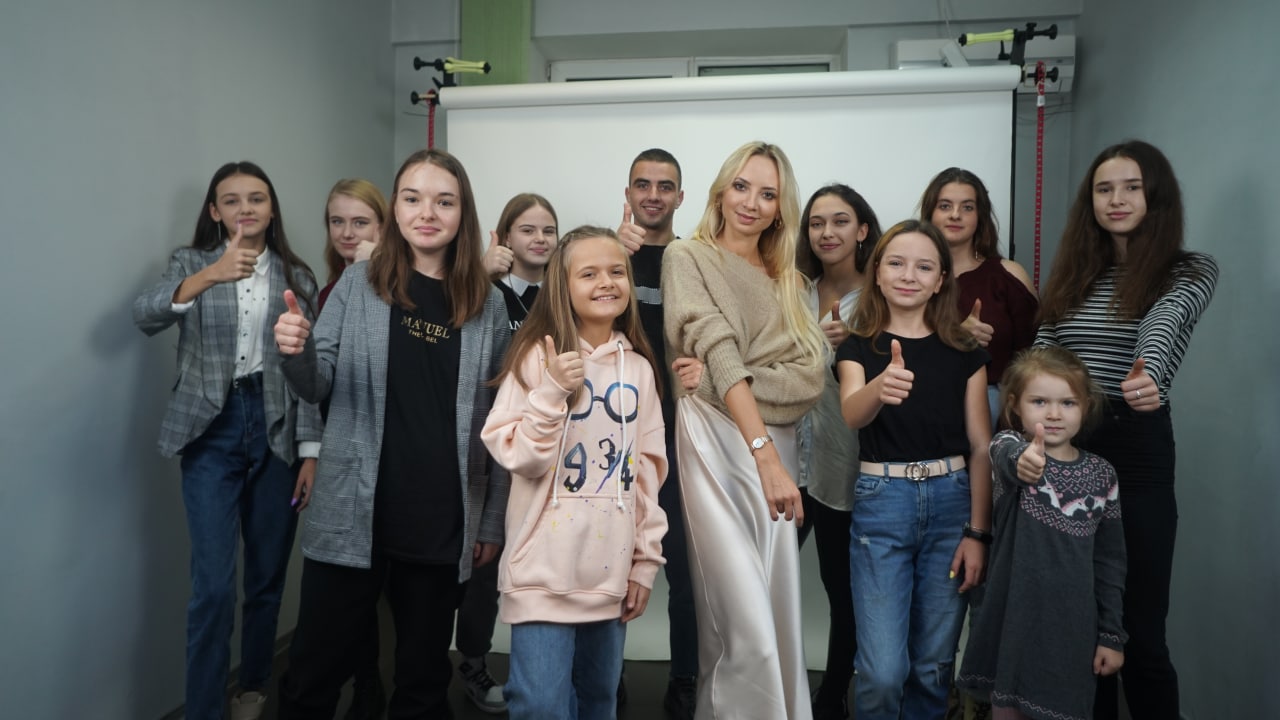 7 навыков, которые прокачаются у вашего ребенка после прохождения курсов актерского мастерства и моделинга в Киеве