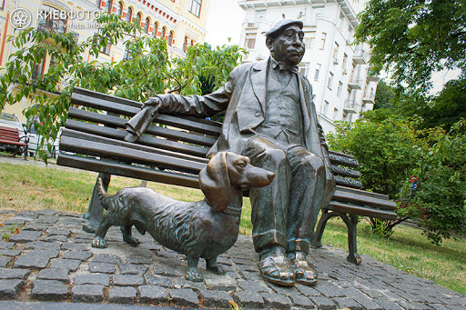 Памятник Николаю Яковченко