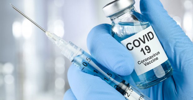 В Киеве сделали первую прививку от COVID-19