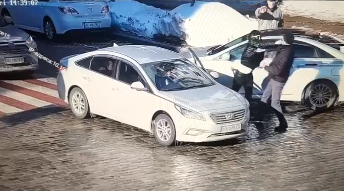 В центре Киева водитель забил до смерти пешехода