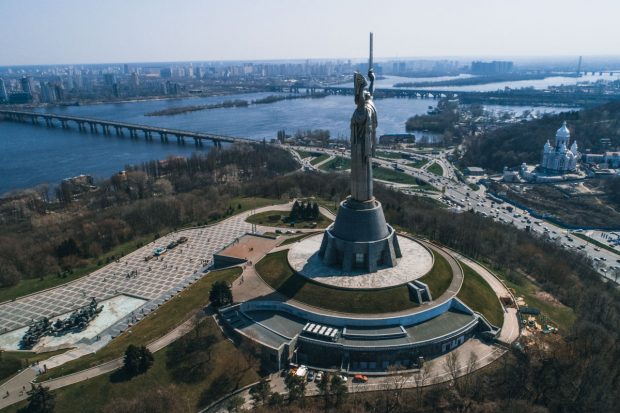 Родина-мать
