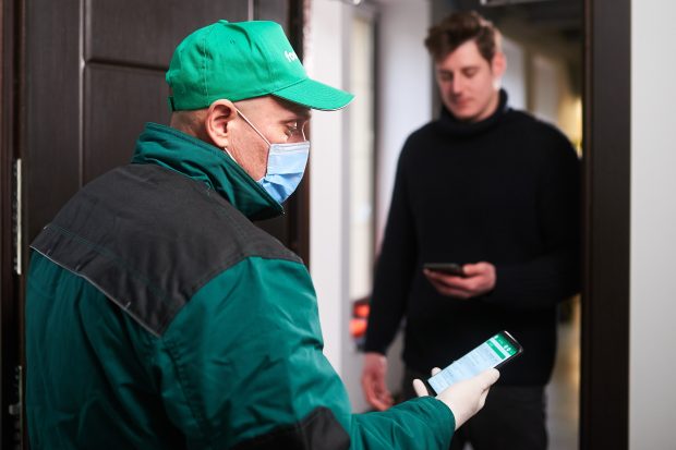 Возраст по QR-коду: как онлайн-супермаркет упростил жизнь своим покупателям