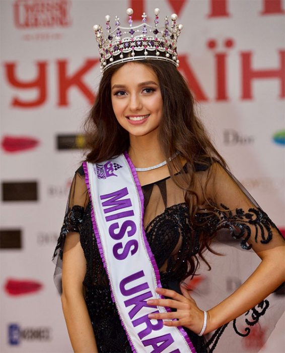 https://barb.ua/uploads/images/news/polina.jpg