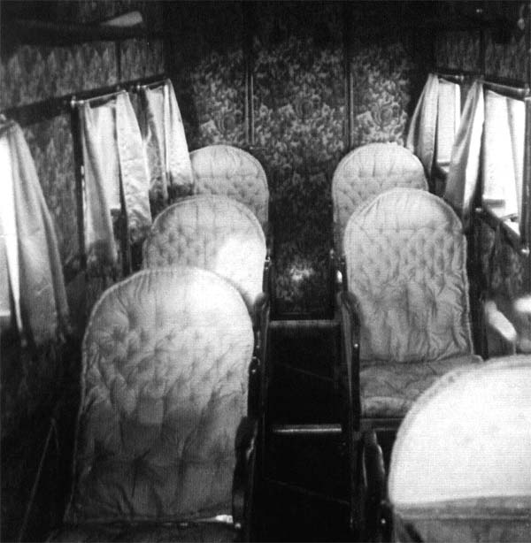 Салон літака К-5