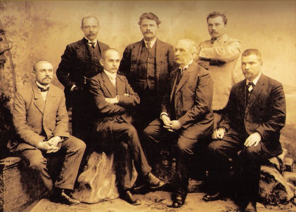 Микола Лисенко з помічниками по хоровій справі