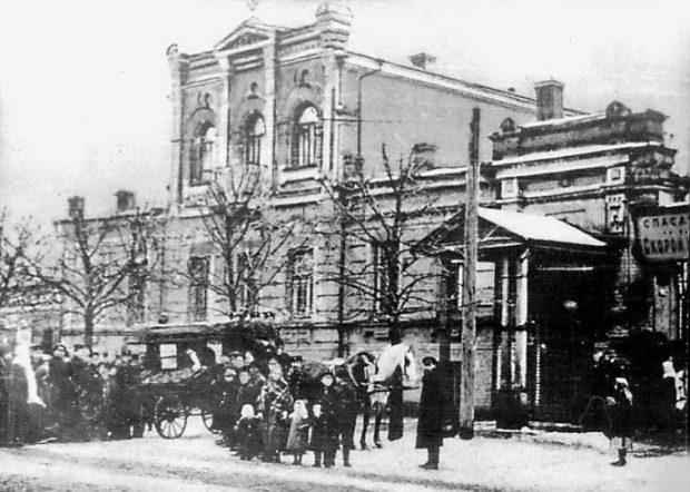Станція ШМД на вулиці Володимирській, 33 (1907-1913 рр.)