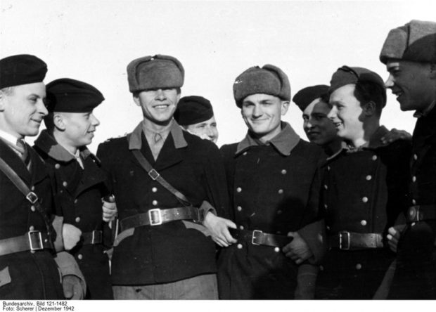 Украинские полицейские. Киев, декабрь 1942 года. Источник: Bundesarchiv, Bild 146-1977-150-28 / Фото: Scherer 