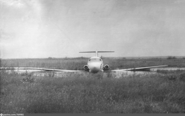 Аварійна посадка Як-40