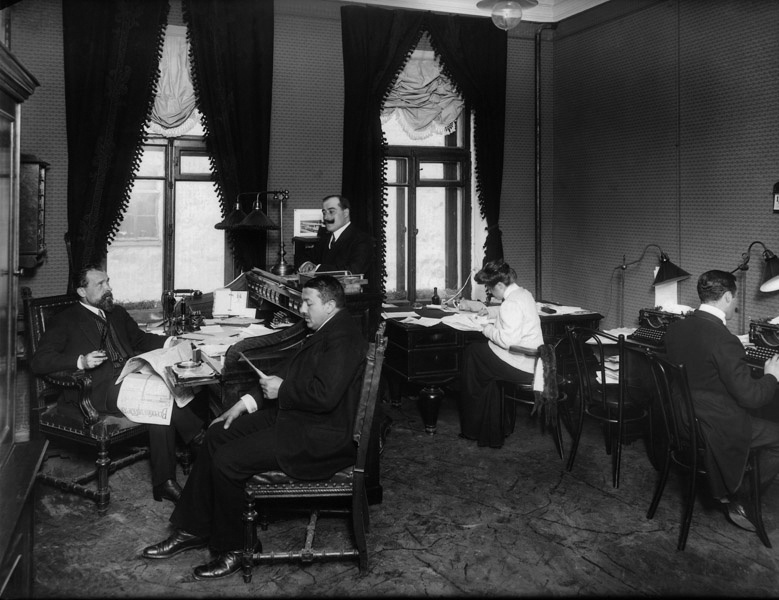 Редакция киевской газеты в 1912 году