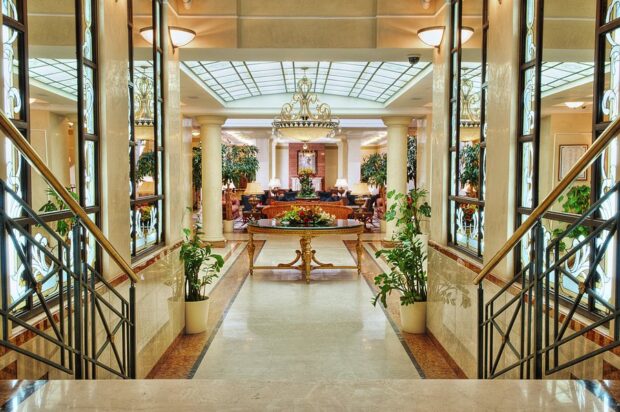 opera hotel