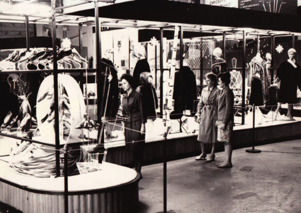 витрины старого цума