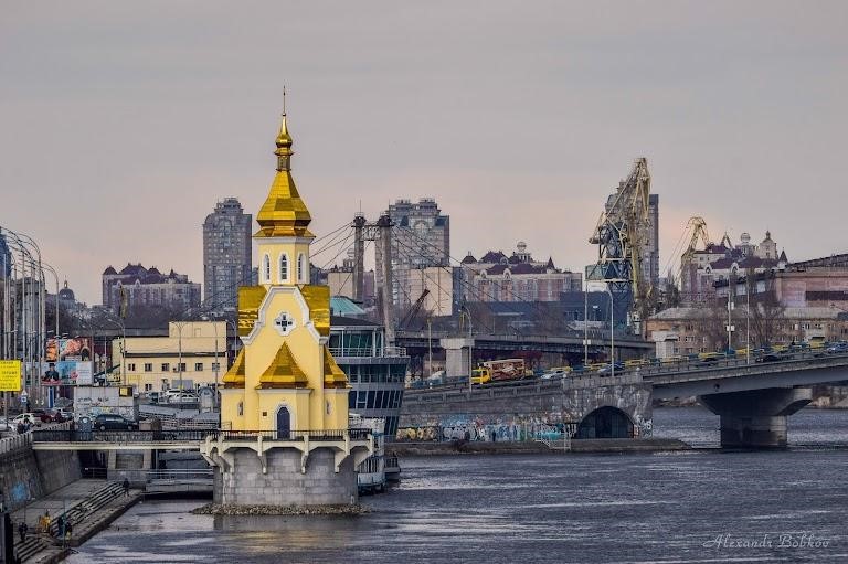 Храм на воде, Киев