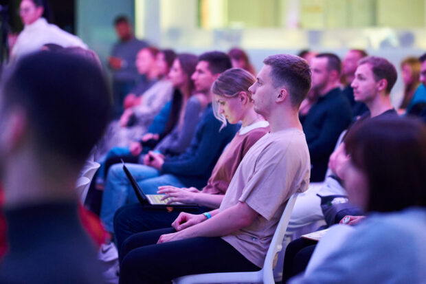 FuckUp Night by EASE: IT-бизнесмены рассказали о своих бизнес-ошибках