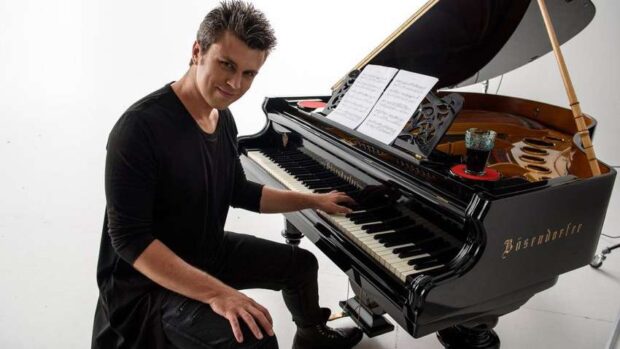 Євген Хмара