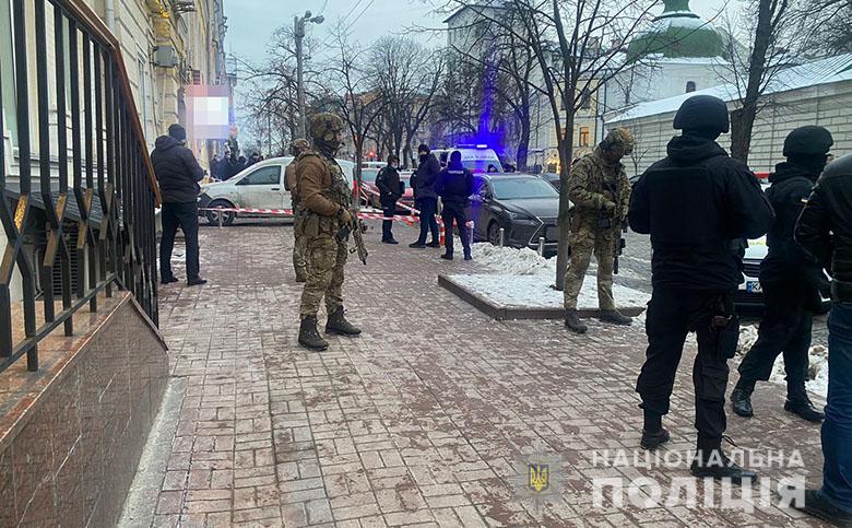 В Киеве инкассатор подумал, что грабят обменник и начал стрелять