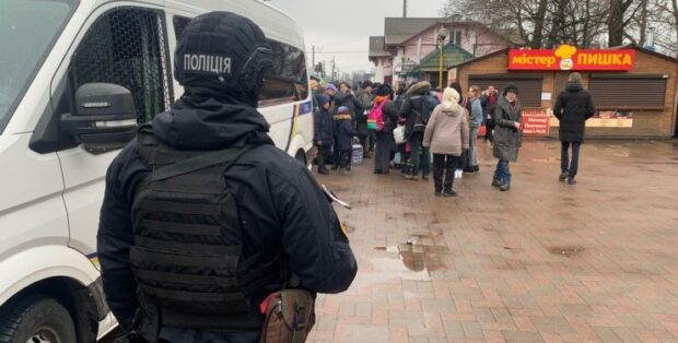 З Ірпеня та Бучі евакуювали понад півтори тисячі людей