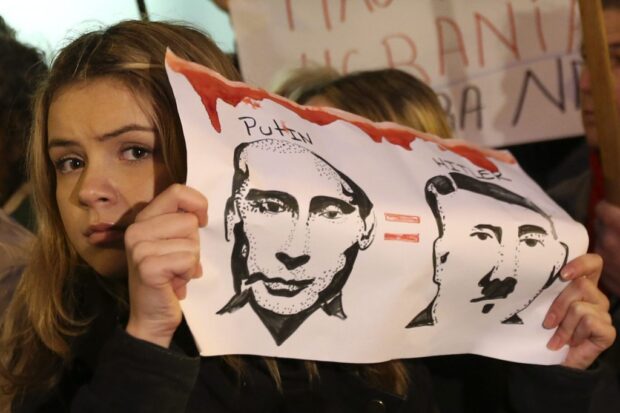 Путін діє Гітлер