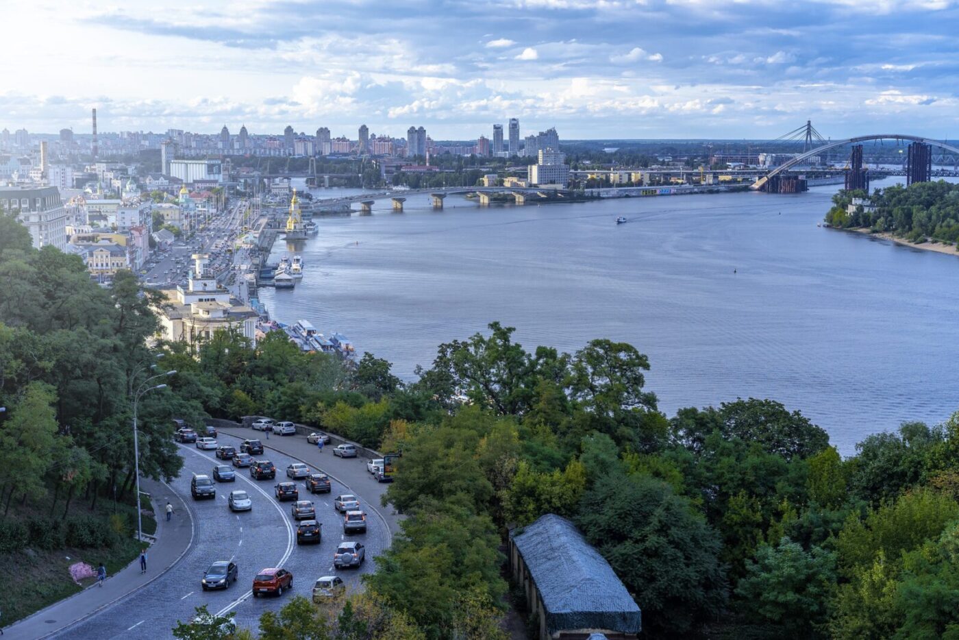 У КМДА пояснили, чи потрібно містянам переоформлювати документи через зміну назв вулиць