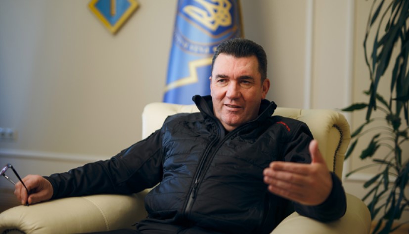 Данілов пояснив, чому в України недостатньо зброї